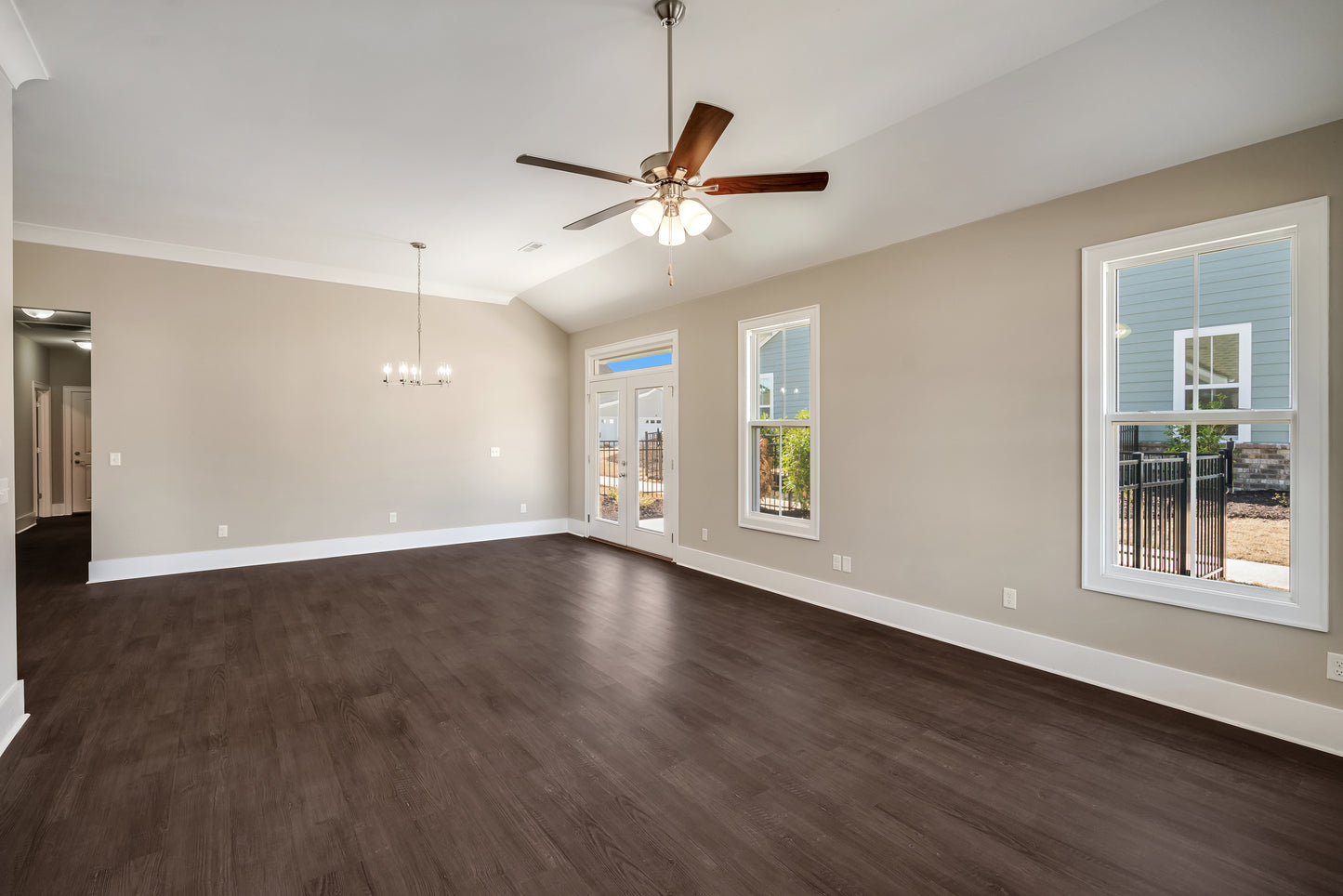 323 Buxton Road