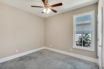 323 Buxton Road